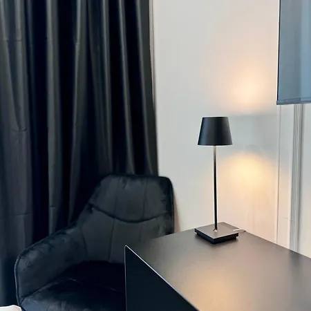Gallerie Boutique Rooms-2